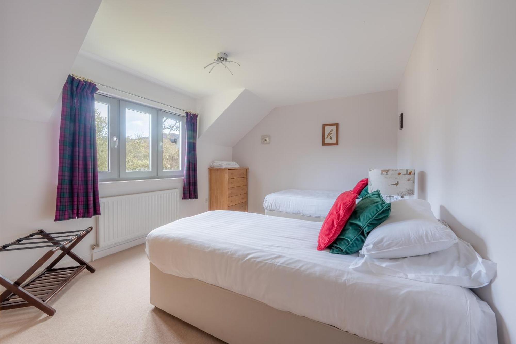 פורט אוגוסטוס Abbey Holidays Loch Ness Luxury Self Catering 2 Bedroom Cottages חדר תמונה