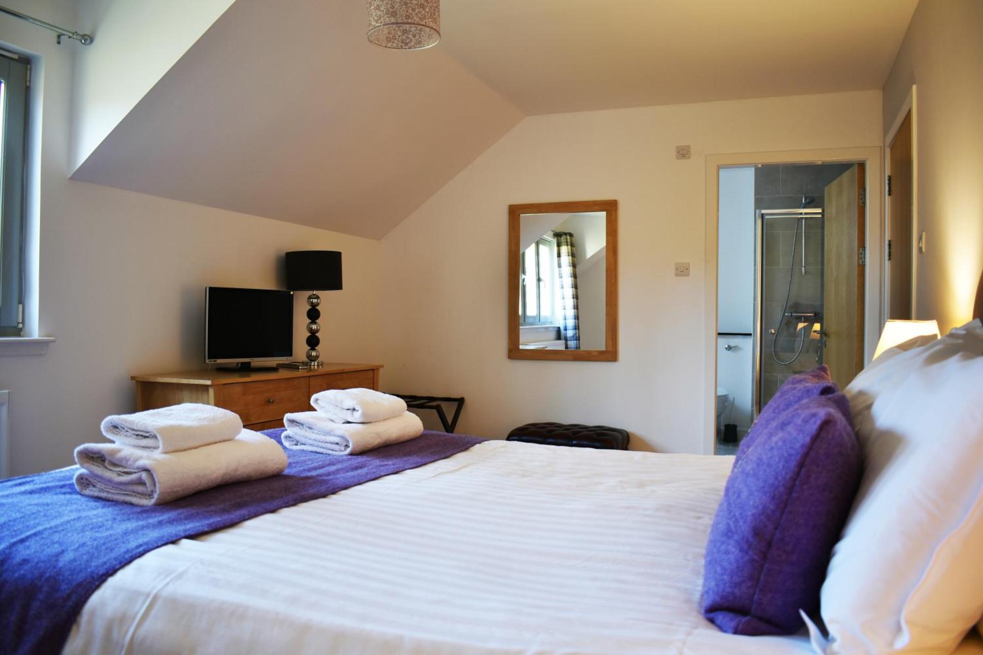 פורט אוגוסטוס Abbey Holidays Loch Ness Luxury Self Catering 2 Bedroom Cottages חדר תמונה